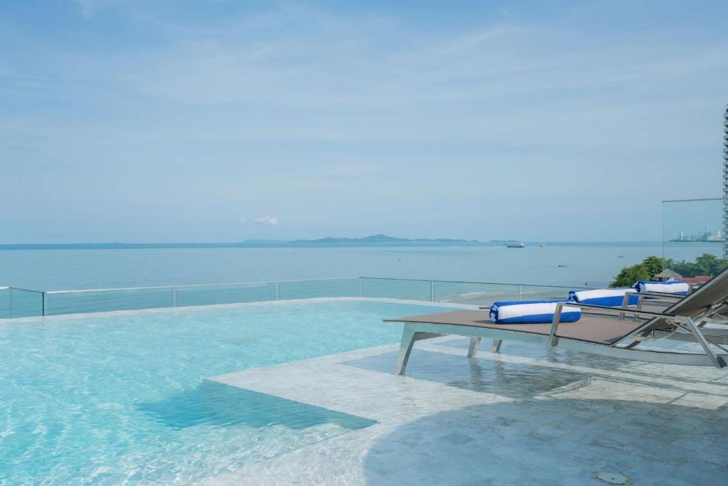 Bayphere Hotel Pattaya Ban Nong Hin  Exterior foto